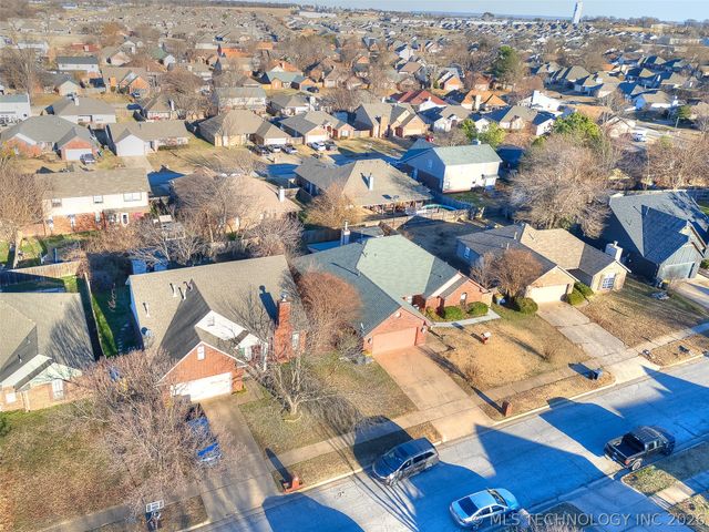 13761 S Nyssa Court, Glenpool, OK 74033