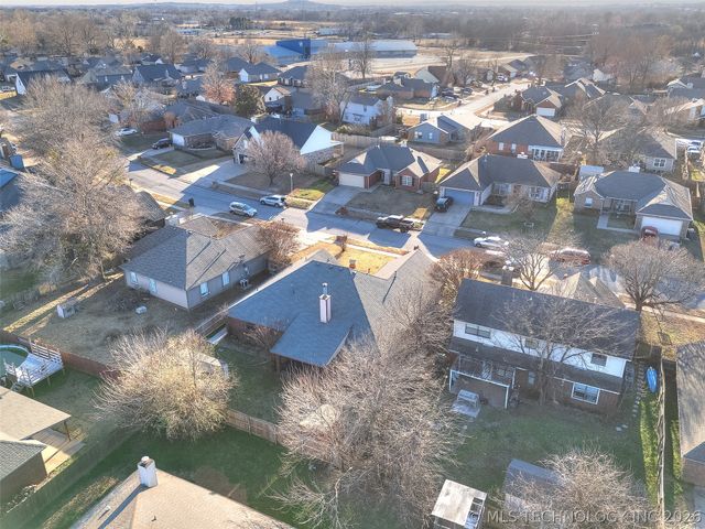 13761 S Nyssa Court, Glenpool, OK 74033