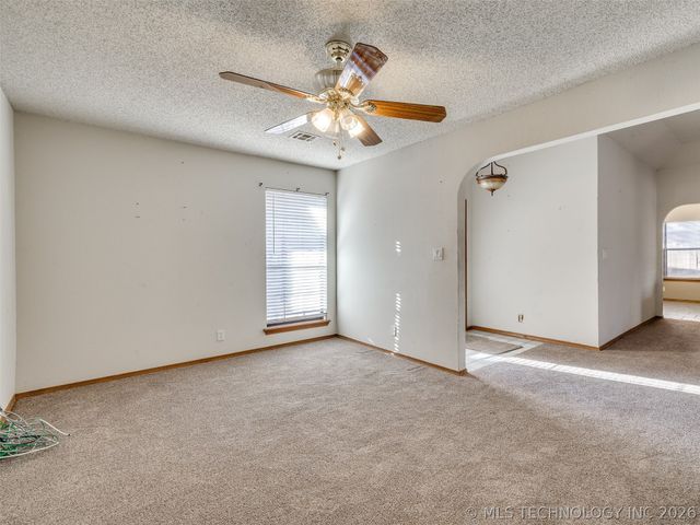 13761 S Nyssa Court, Glenpool, OK 74033