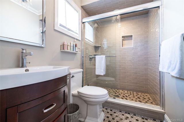 129 Southard Avenue, Rockville Centre, NY 11570
