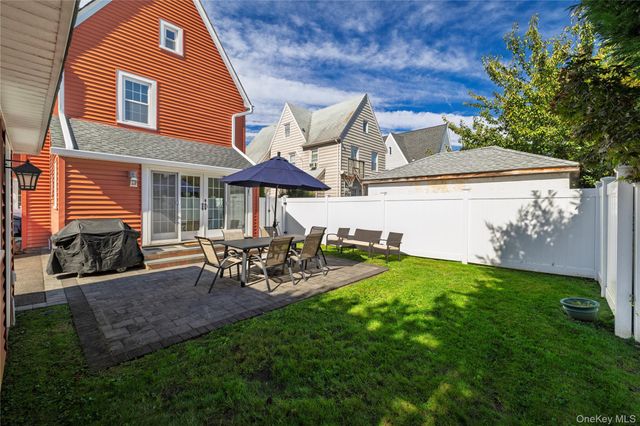 129 Southard Avenue, Rockville Centre, NY 11570