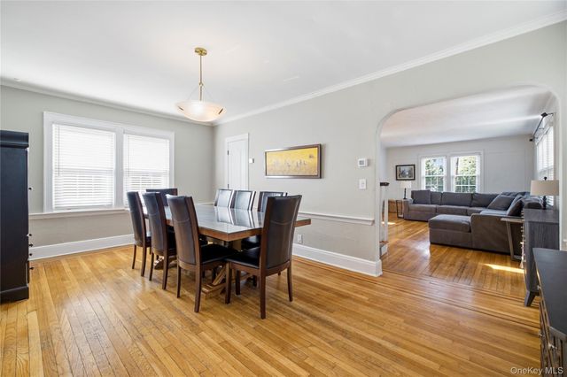 129 Southard Avenue, Rockville Centre, NY 11570