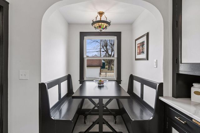 4100 Queen Avenue N, Minneapolis, MN 55412