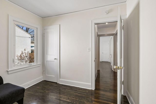 4100 Queen Avenue N, Minneapolis, MN 55412