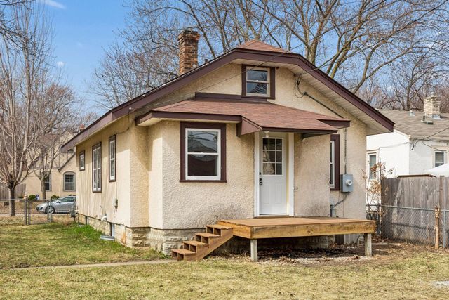 4100 Queen Avenue N, Minneapolis, MN 55412