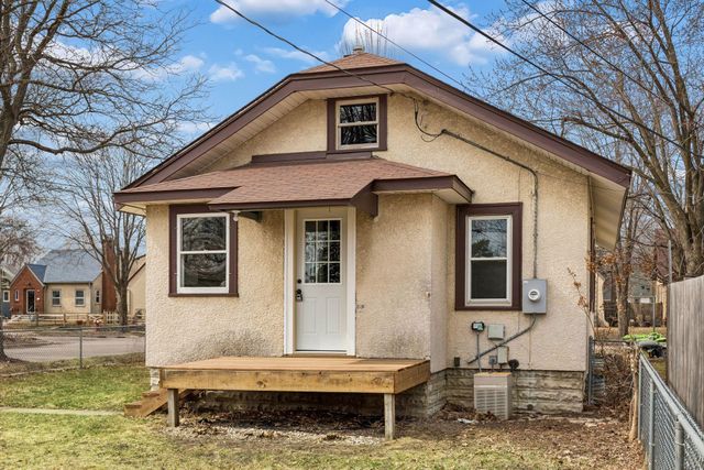 4100 Queen Avenue N, Minneapolis, MN 55412