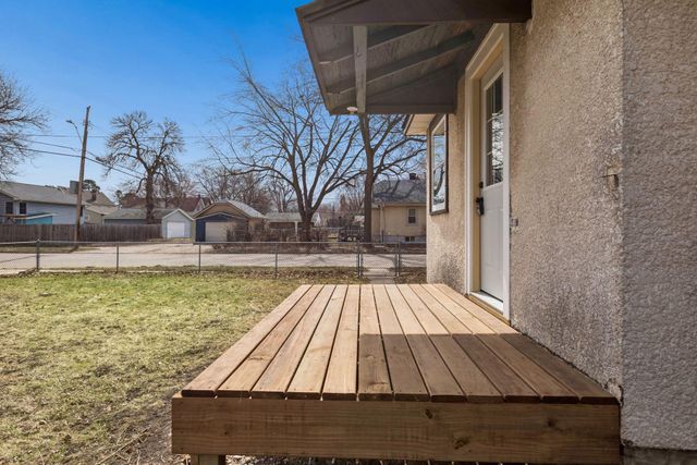 4100 Queen Avenue N, Minneapolis, MN 55412