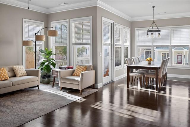 540 Suwanee Pass Ln, Suwanee, GA 30024