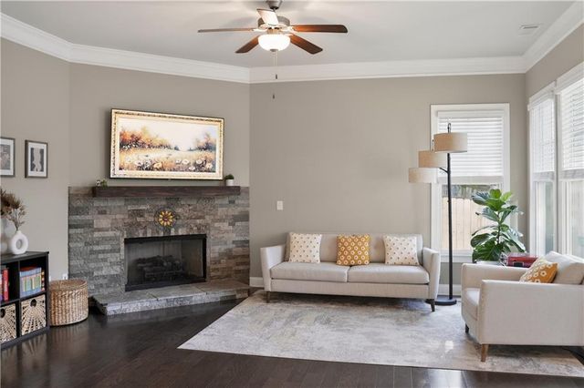 540 Suwanee Pass Ln, Suwanee, GA 30024