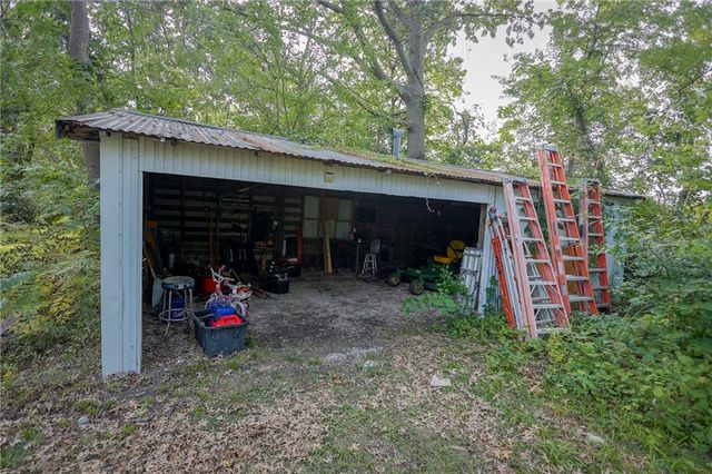 100 W Hortense Street, Orrick, MO 64077