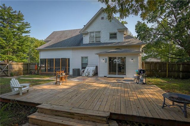 100 W Hortense Street, Orrick, MO 64077