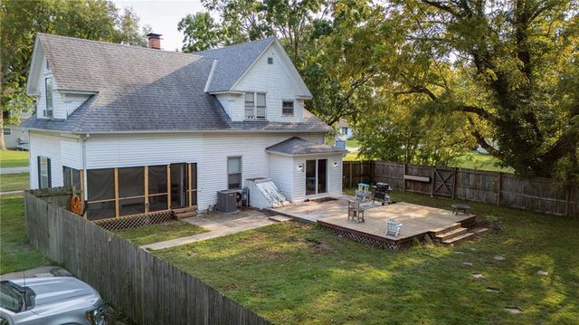 100 W Hortense Street, Orrick, MO 64077