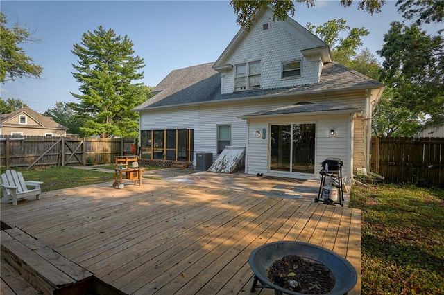 100 W Hortense Street, Orrick, MO 64077