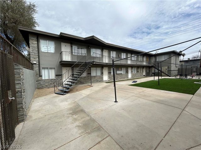 2626 Lynnwood Street 2, Las Vegas, NV 89109