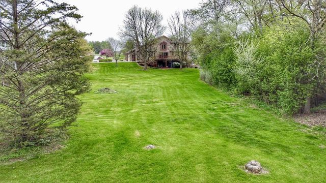86 LEDGEBROOK DRIVE, Fond Du Lac, WI 54935
