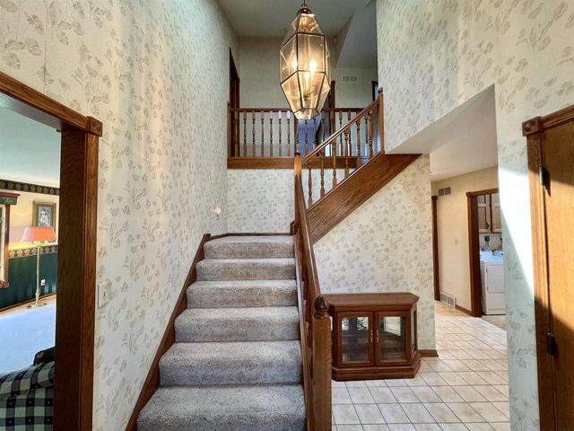 86 LEDGEBROOK DRIVE, Fond Du Lac, WI 54935