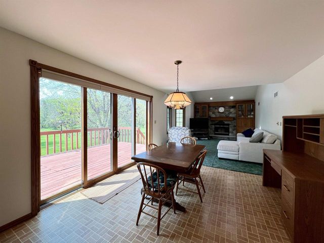 86 LEDGEBROOK DRIVE, Fond Du Lac, WI 54935