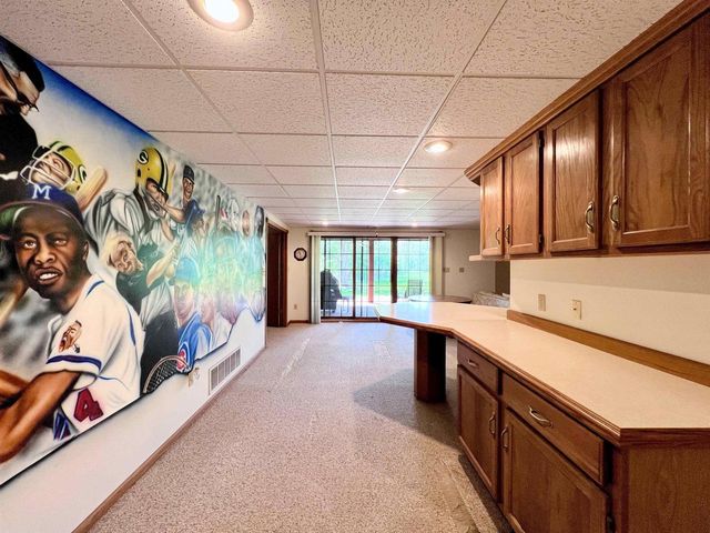 86 LEDGEBROOK DRIVE, Fond Du Lac, WI 54935