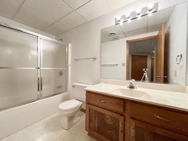 86 LEDGEBROOK DRIVE, Fond Du Lac, WI 54935
