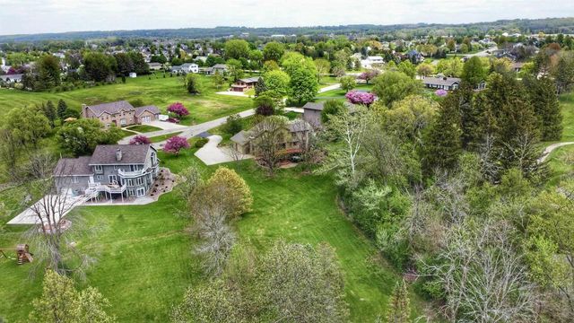 86 LEDGEBROOK DRIVE, Fond Du Lac, WI 54935