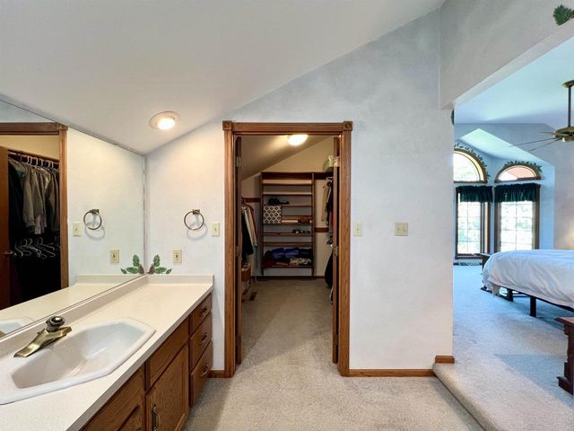 86 LEDGEBROOK DRIVE, Fond Du Lac, WI 54935