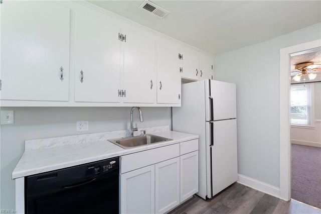 41 Irwin ST, Portsmouth, VA 23702