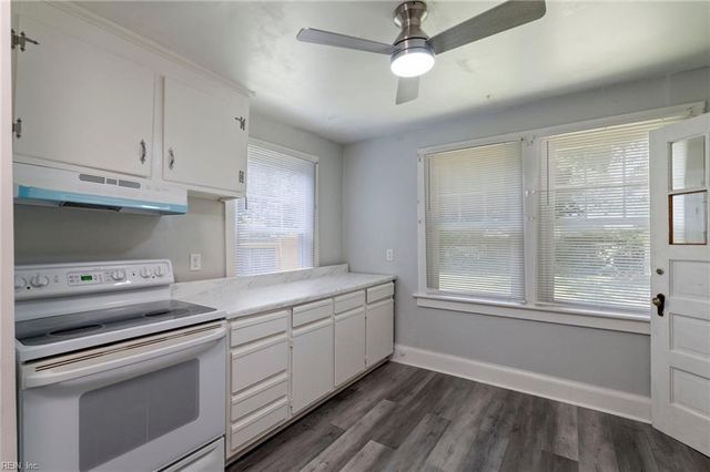 41 Irwin ST, Portsmouth, VA 23702