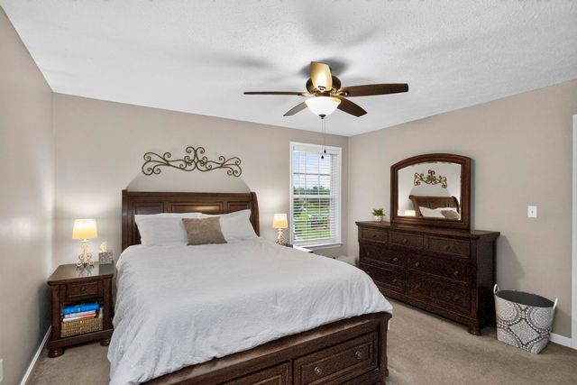 110 Needham Ln, Burns, TN 37029