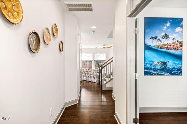 105 Medfield Court, Chapel Hill, NC 27517