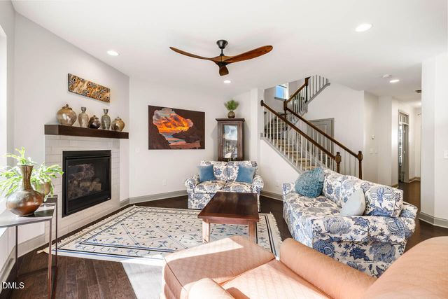 105 Medfield Court, Chapel Hill, NC 27517