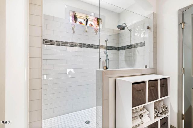 105 Medfield Court, Chapel Hill, NC 27517