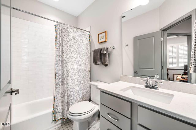 105 Medfield Court, Chapel Hill, NC 27517