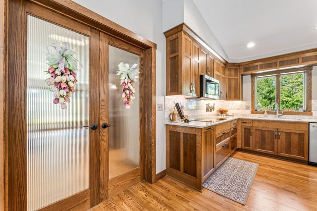 W770 Meadow Lane, Fountain City, WI 54629