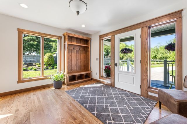 W770 Meadow Lane, Fountain City, WI 54629