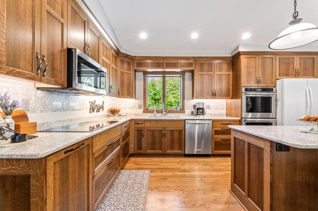 W770 Meadow Lane, Fountain City, WI 54629