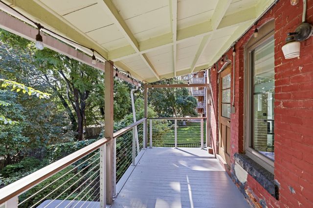 42 Clinton Ave, Holyoke, MA 01040
