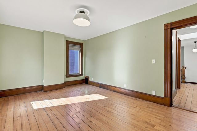 42 Clinton Ave, Holyoke, MA 01040