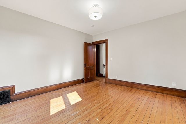 42 Clinton Ave, Holyoke, MA 01040