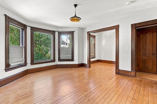 42 Clinton Ave, Holyoke, MA 01040