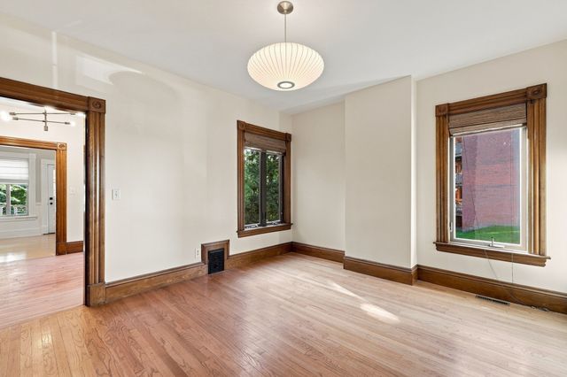 42 Clinton Ave, Holyoke, MA 01040