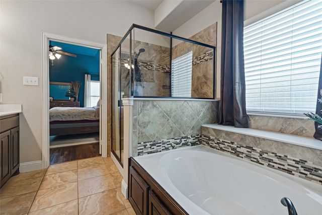 906 Bald Cypress Drive, Fate, TX 75087
