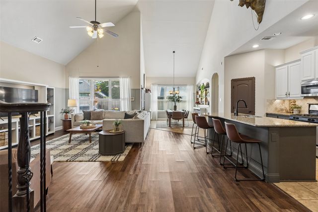 906 Bald Cypress Drive, Fate, TX 75087