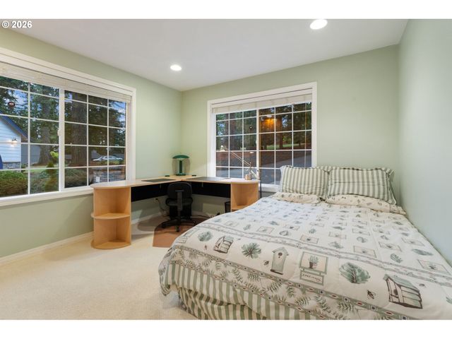 4259 AMBER Ct, Silverton, OR 97381