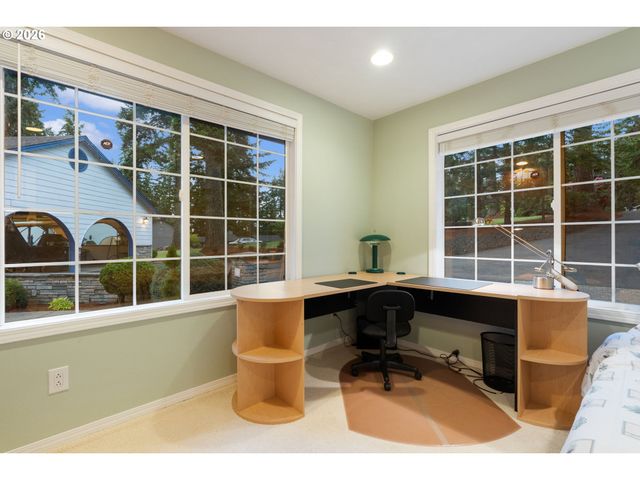 4259 AMBER Ct, Silverton, OR 97381