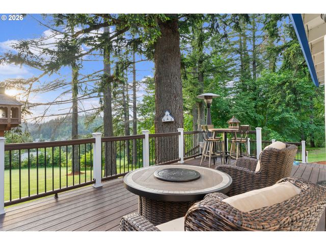 4259 AMBER Ct, Silverton, OR 97381