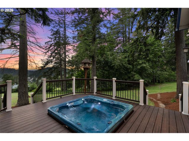 4259 AMBER Ct, Silverton, OR 97381