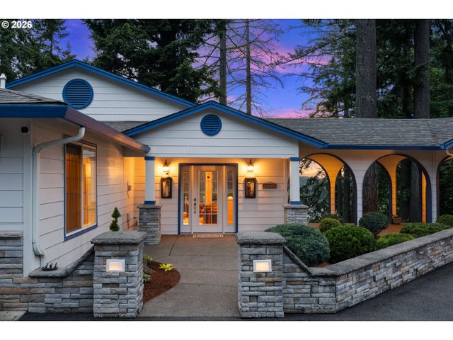 4259 AMBER Ct, Silverton, OR 97381