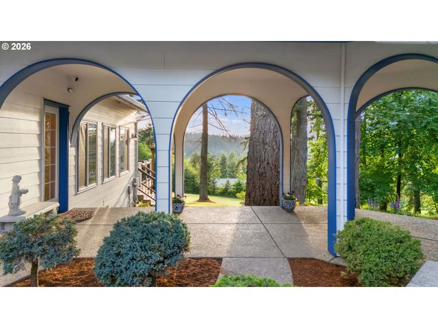 4259 AMBER Ct, Silverton, OR 97381