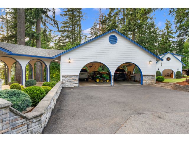 4259 AMBER Ct, Silverton, OR 97381