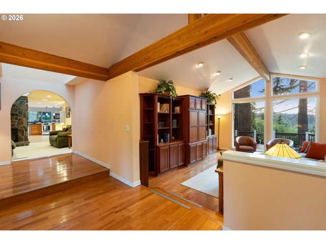 4259 AMBER Ct, Silverton, OR 97381